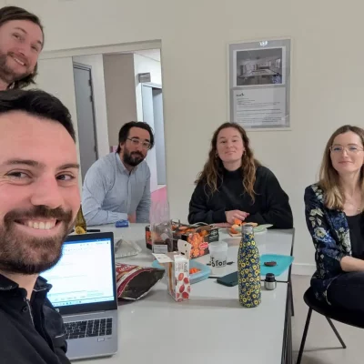 Première réunion de notre action lors du Lancement des Actions organisé par notre VP Action Anaël (en haut à gauche) (de gauche à droite : Antoine, Alexandre, Léa et Chloé)