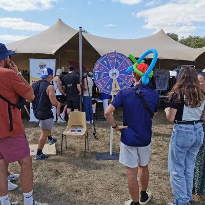 Stand Testi Cho Jour J au Village du V and B Fest' dans l'Espace Solidaire